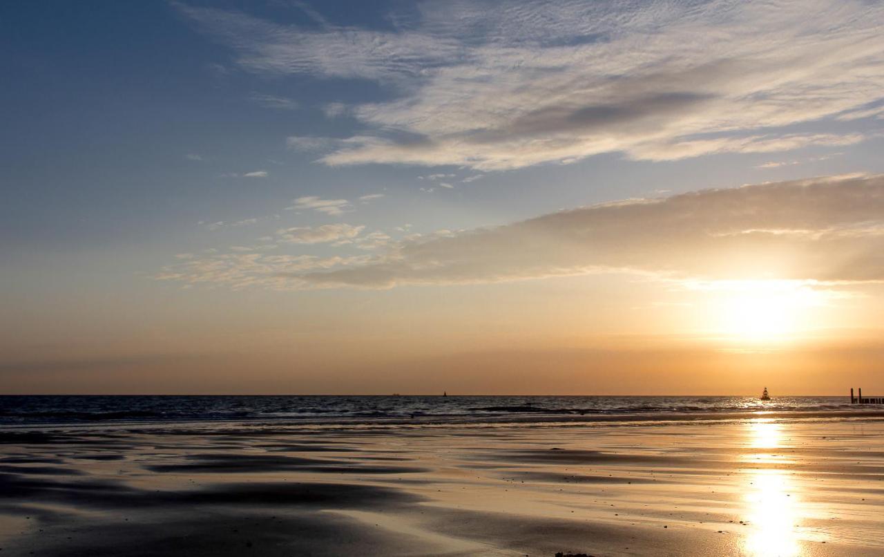 Boszicht 6 aan de Kust Villa Oostkapelle Buitenkant foto